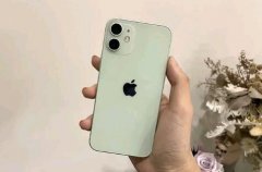 iPhone 12 mini開箱實測！ 機身小配置高