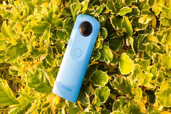 [開箱]RICOH THETA SC 改變攝影角度：360度雙鏡頭環(huán)景神器問世