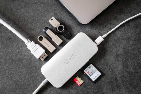 [開(kāi)箱評(píng)價(jià)] VAVA 輕薄MacBook集線器VA-UC006 8合1 USB-C MacBook Hub